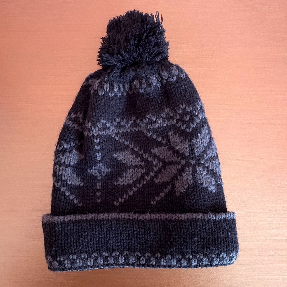 Winter hat - Picture 1 of 2